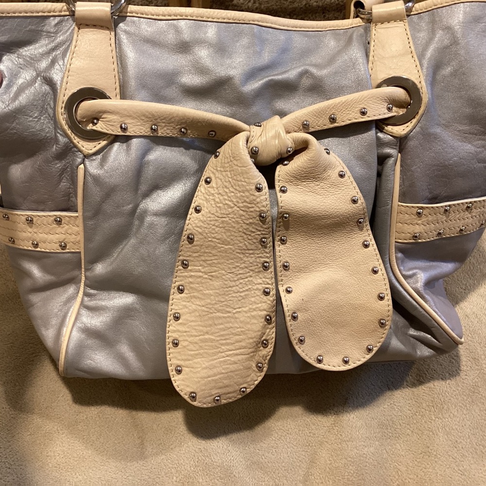 Michael Rome Designs‎ Silver/Cream Shoulder Bag, Made in Italy, Genuine Leather